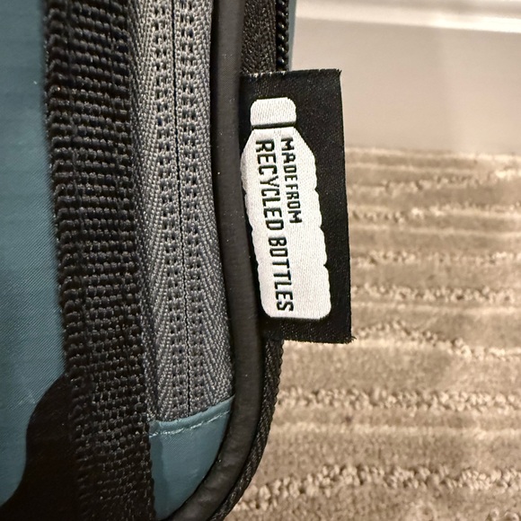 Blue Lunch Box - Picture 2 of 10